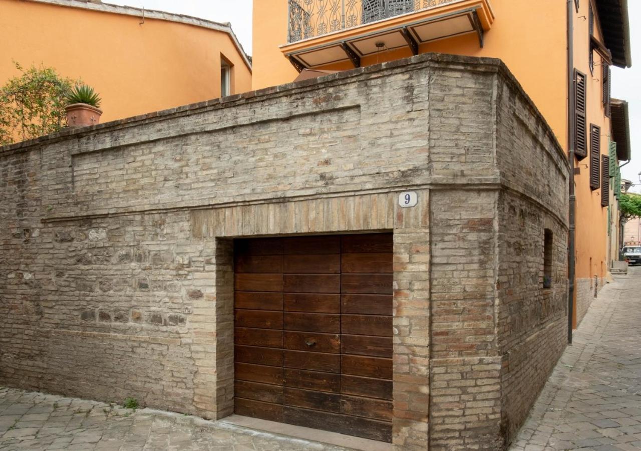 Il Cortile Segreto Bed & Breakfast Сан Северино Марке Екстериор снимка