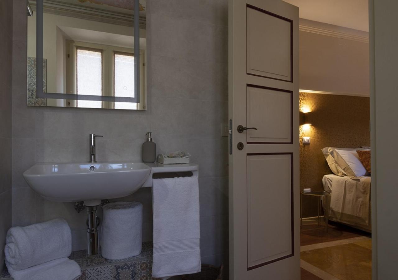 Il Cortile Segreto Bed & Breakfast Сан Северино Марке Екстериор снимка