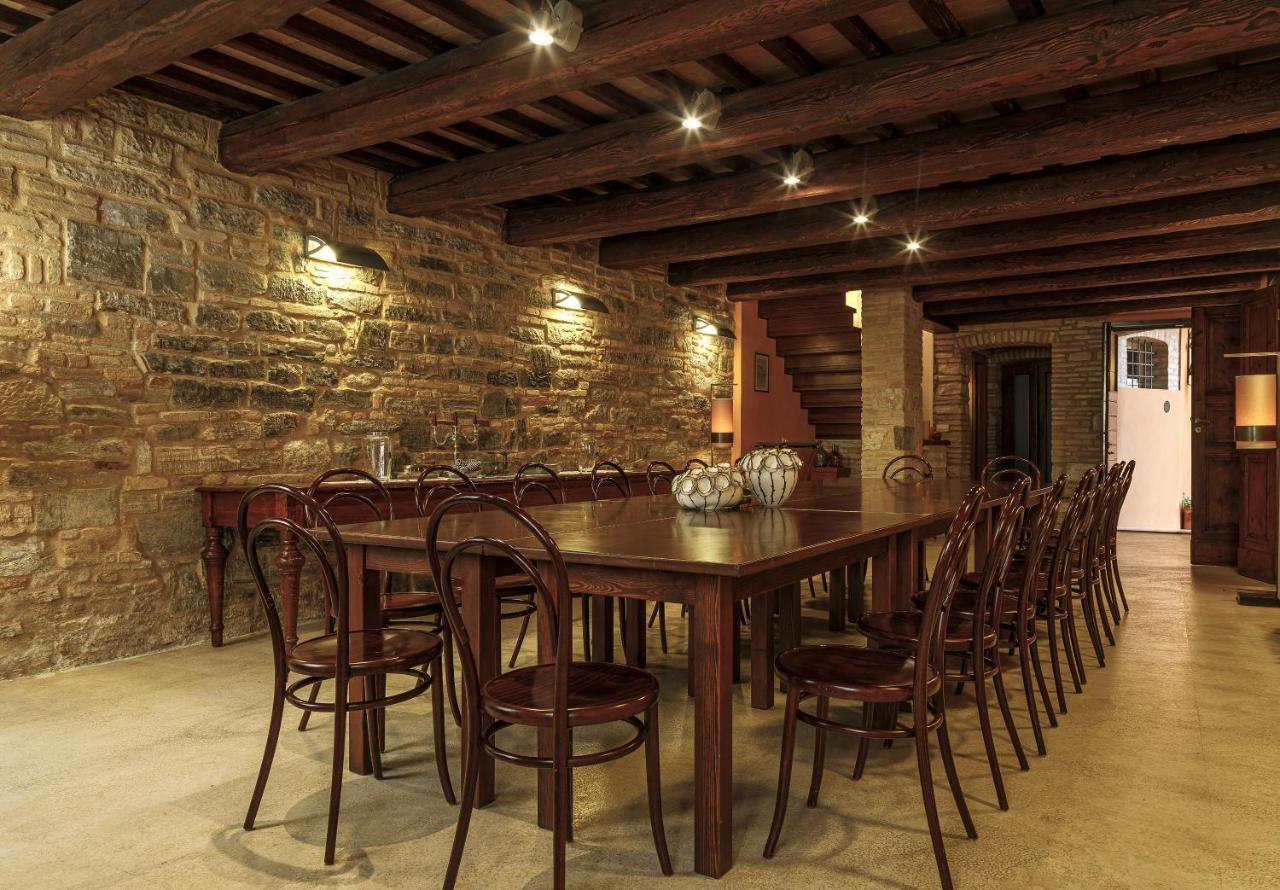 Il Cortile Segreto Bed & Breakfast Сан Северино Марке Екстериор снимка
