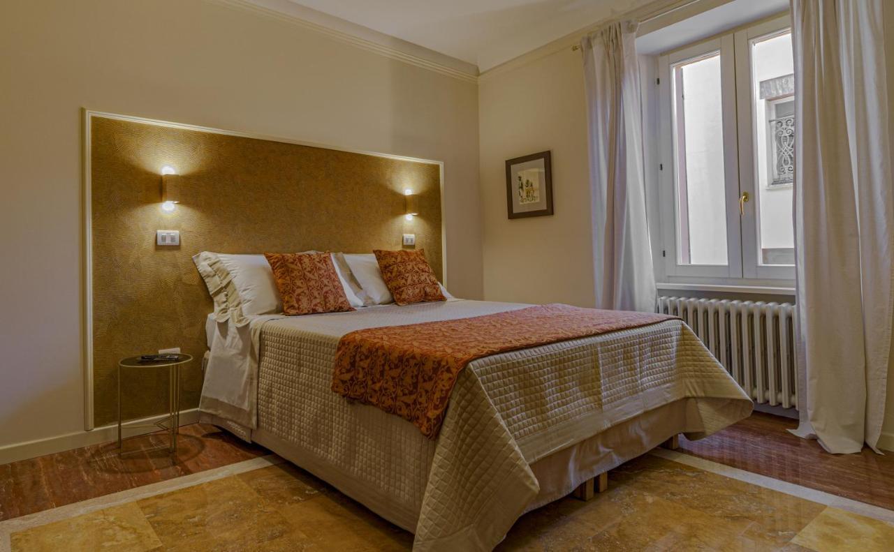 Il Cortile Segreto Bed & Breakfast Сан Северино Марке Екстериор снимка